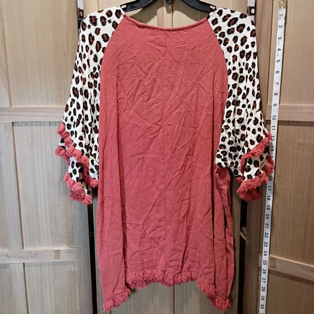 Umgee 2xl patchwork leopard raw hem linen blend shirt - Picture 3 of 4
